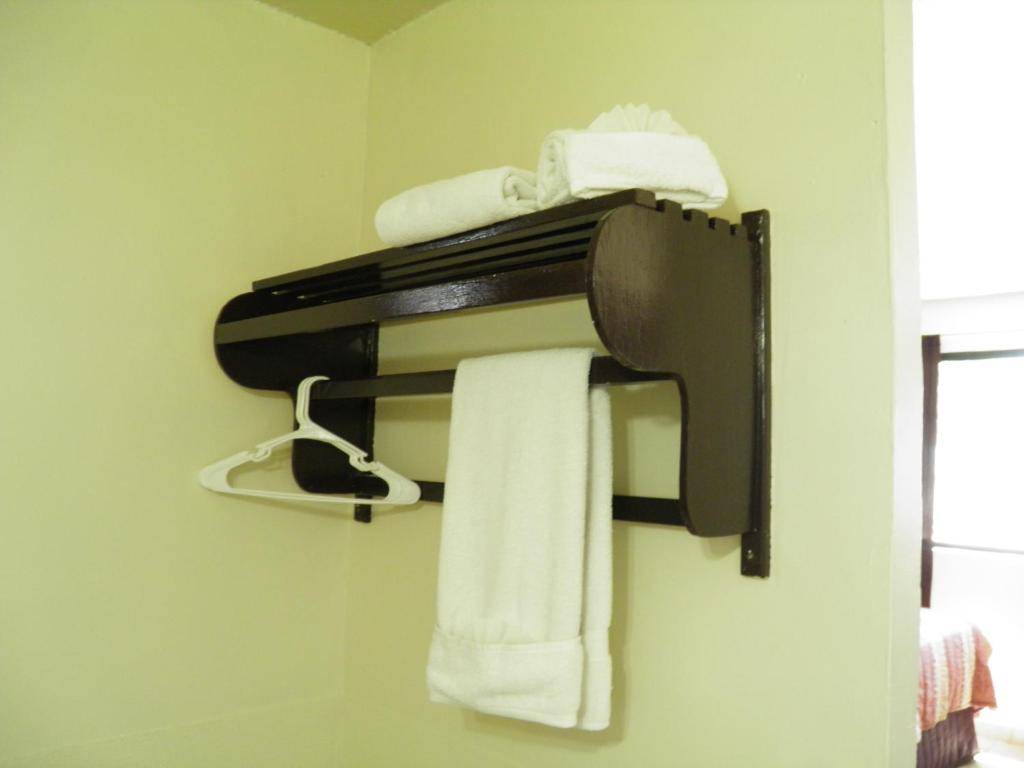 #40 Bungalow Seaside Hotel & Victors RV Park