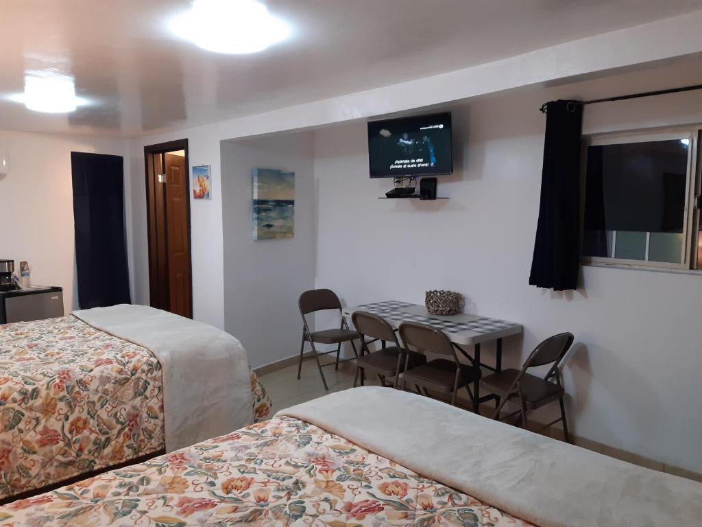 #44 #27 Room 2 beds near beach