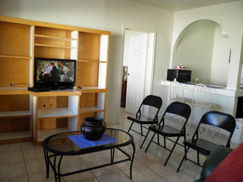 #55 Suite Bungalow Seaside Hotel & Victors RV Park