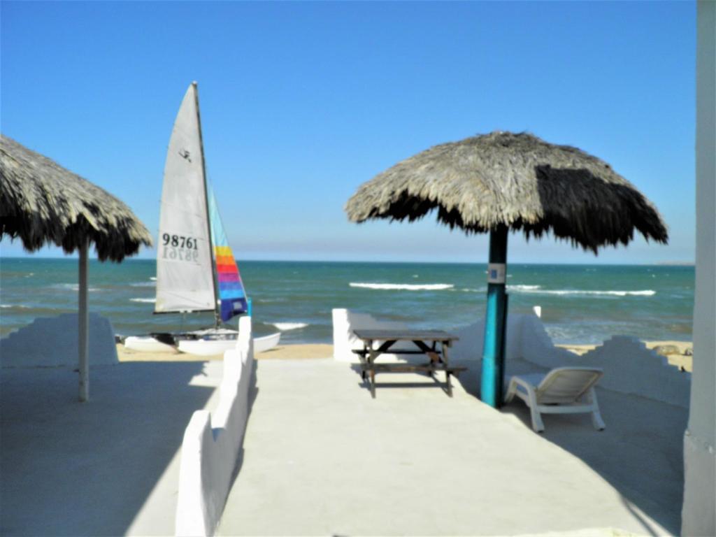 #7 Beach Front Private Room