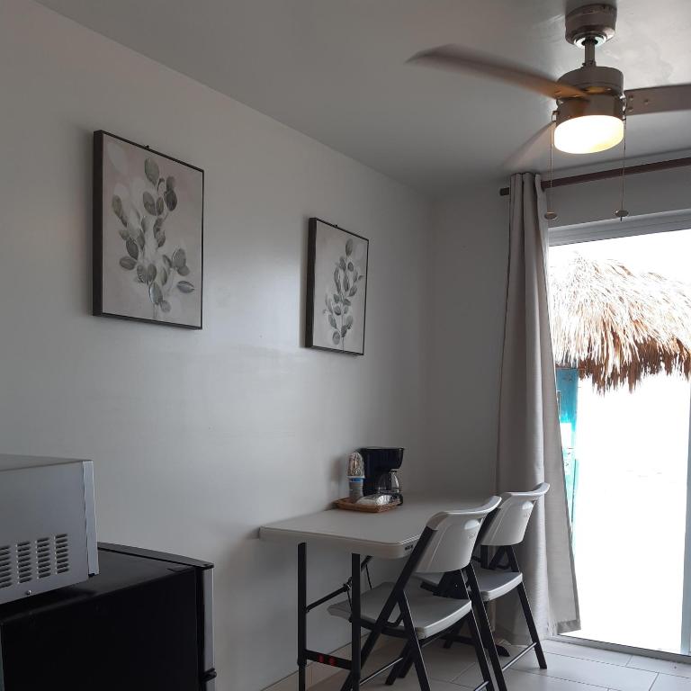 #7 Beach Front Private Room #7 Beach Front Private Room