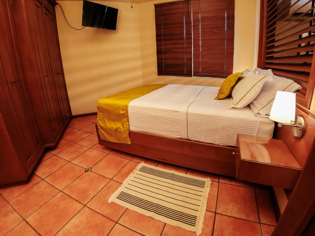 Alcazar Suites Alcazar Suites
