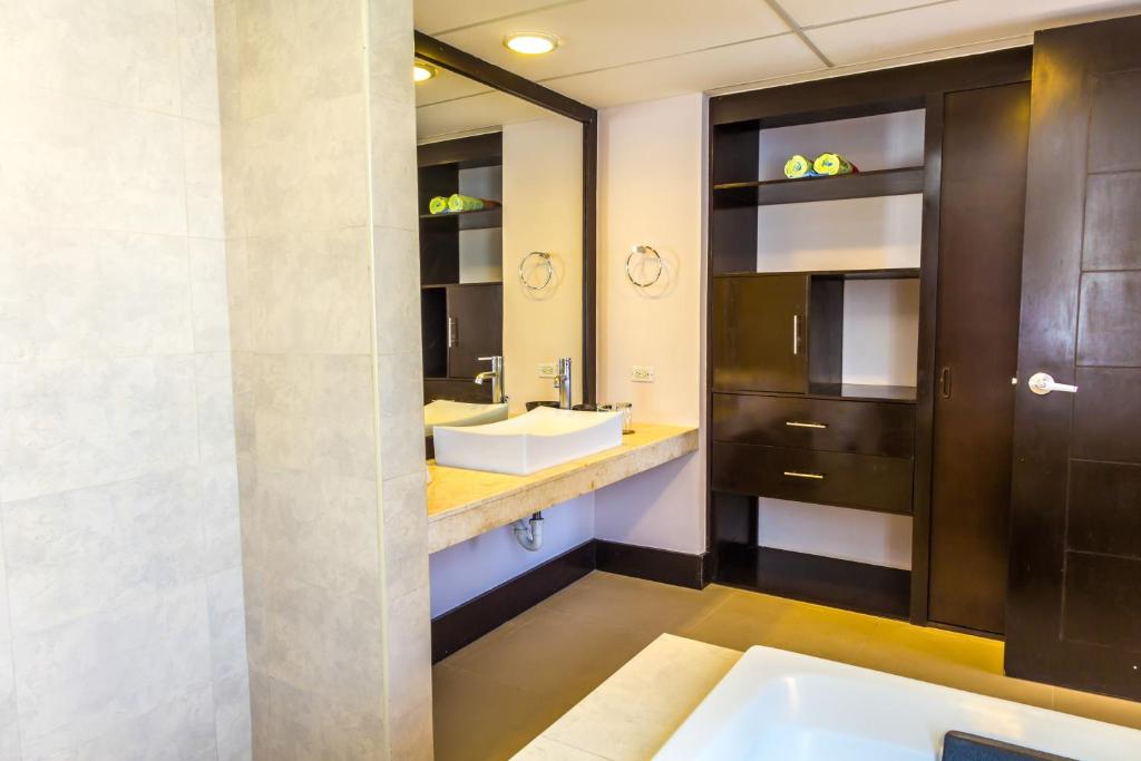 Aldea Beachside Condo by BVR Aldea Beachside Condo by BVR