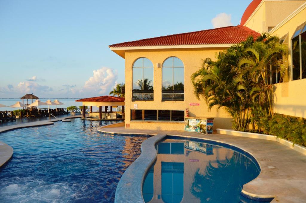 All Ritmo Cancun Resort & Water Park