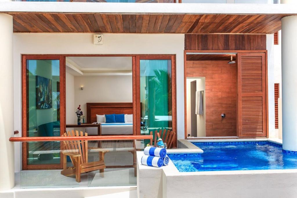 Aquastar Hotel & Apartments