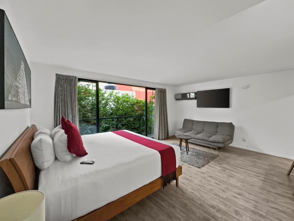 Armonik Suites By Casanevo