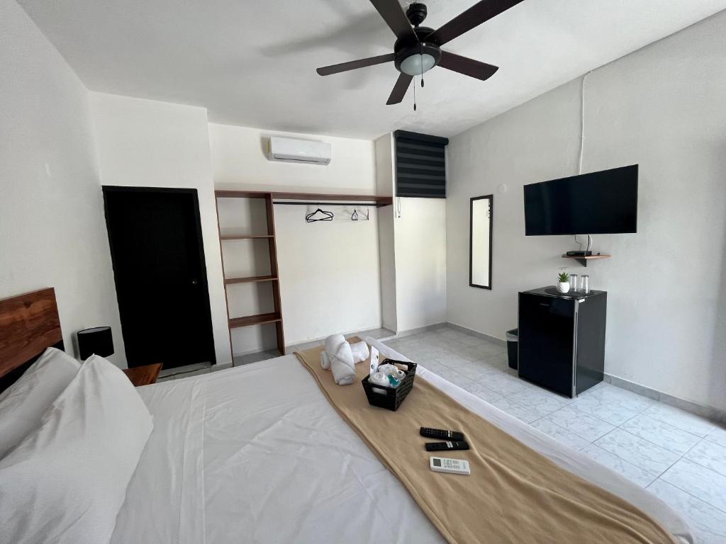 BALAM Playa – 15Th Ave BALAM Playa - 15Th Ave
