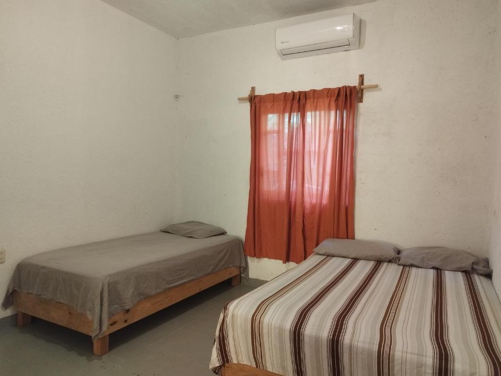 Barra De La Cruz Surf House "Barradise" Room 2
