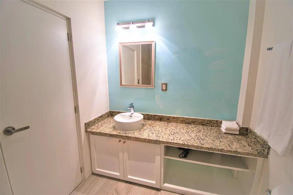 Bartolome Oceanfront Suites