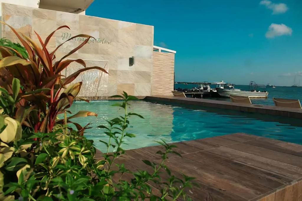 Bartolome Oceanfront Suites