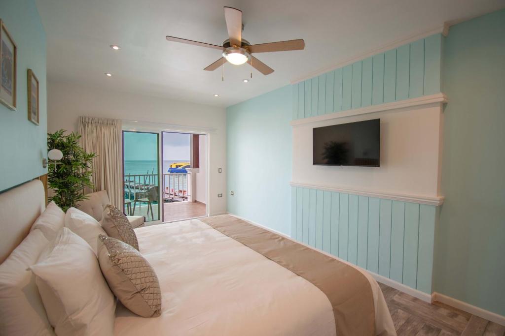 Bartolome Oceanfront Suites
