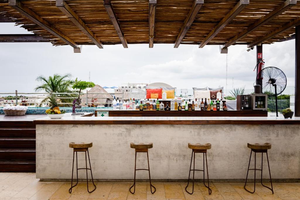Be Playa Hotel Boutique & Rooftop Bar