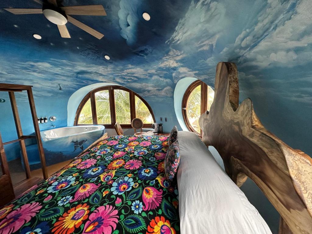 Beachfront Paradise Boutique Hotel – Casa Alebrijes Jacuzzi Suite Beachfront Paradise Boutique Hotel - Casa Alebrijes Jacuzzi Suite