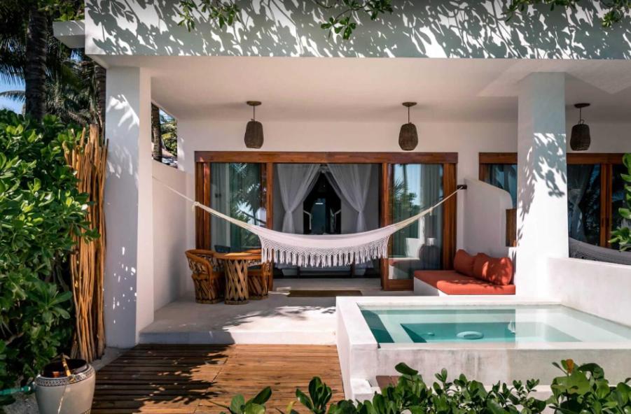 Beachfront suites in Tulum beach