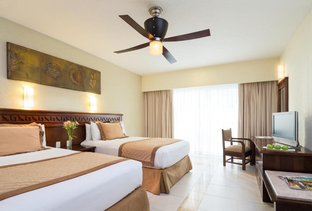 BlueBay Grand Esmeralda-All Inclusive