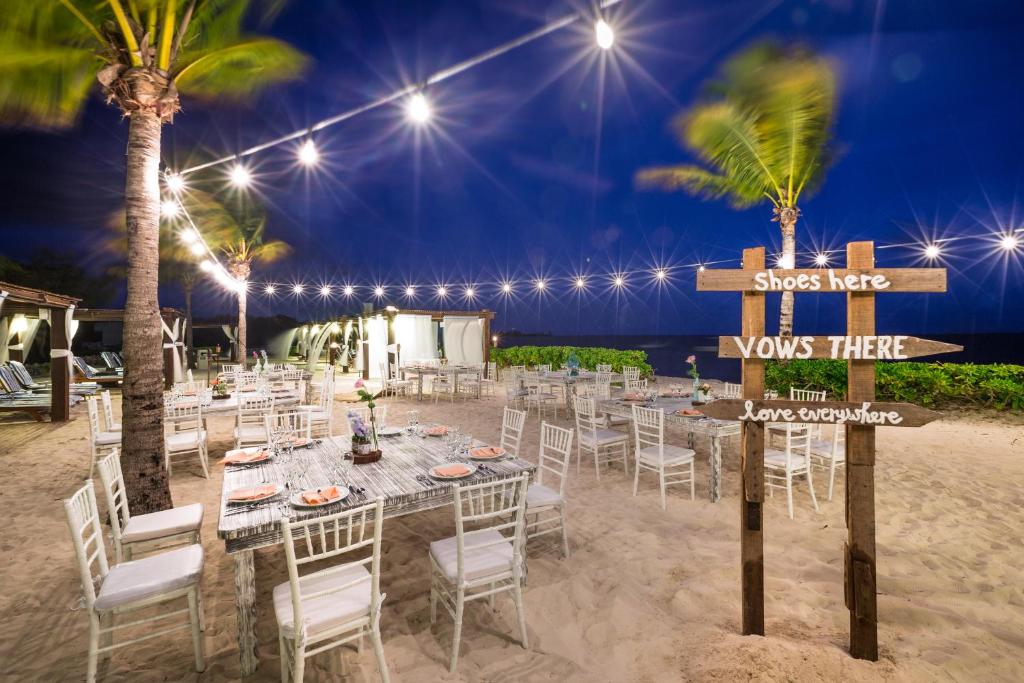 BlueBay Grand Esmeralda-All Inclusive