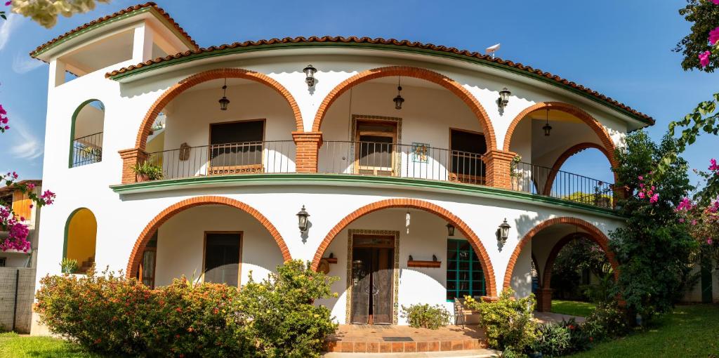 Bombon Guesthouse