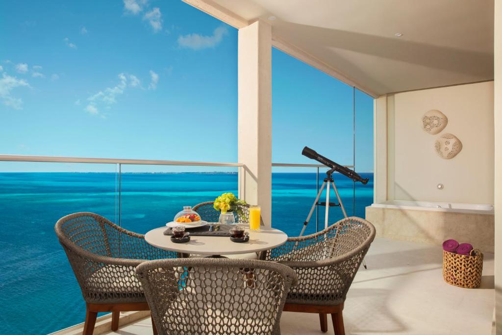 Breathless Cancun Soul Resort & Spa – Adults Only – All Inclusive Breathless Cancun Soul Resort & Spa - Adults Only - All Inclusive