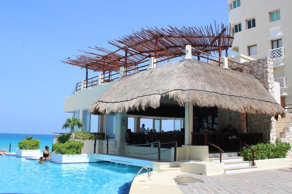 BSEA Cancun Plaza Hotel