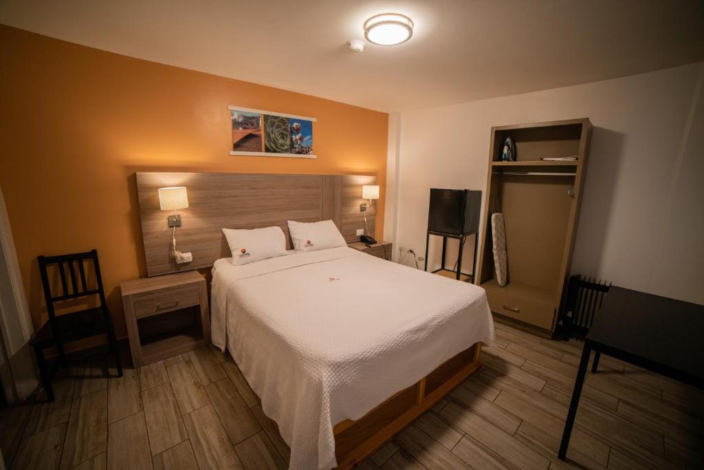 California Comfort & Suites