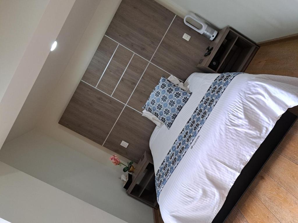 Capital Luxury Apartments & Offices Capital Luxury Apartments & Offices
