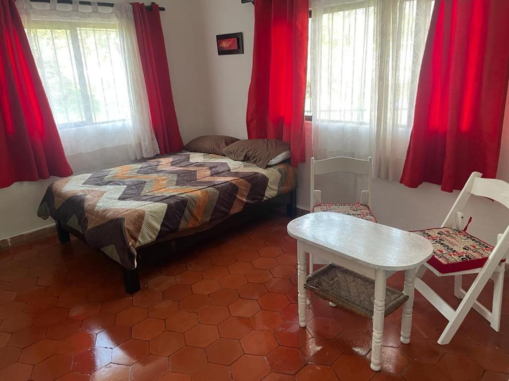 Casa Los Aguacates