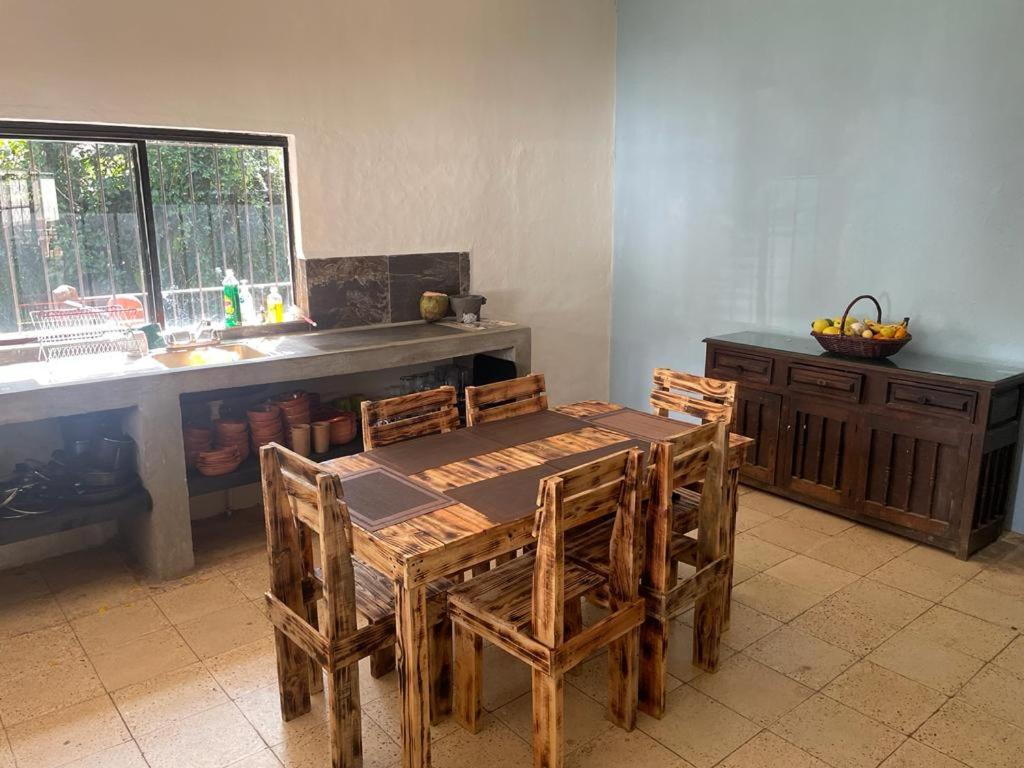 Casa Los Aguacates