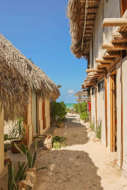 Casa Mate BeachFront Cabañas El Cuyo