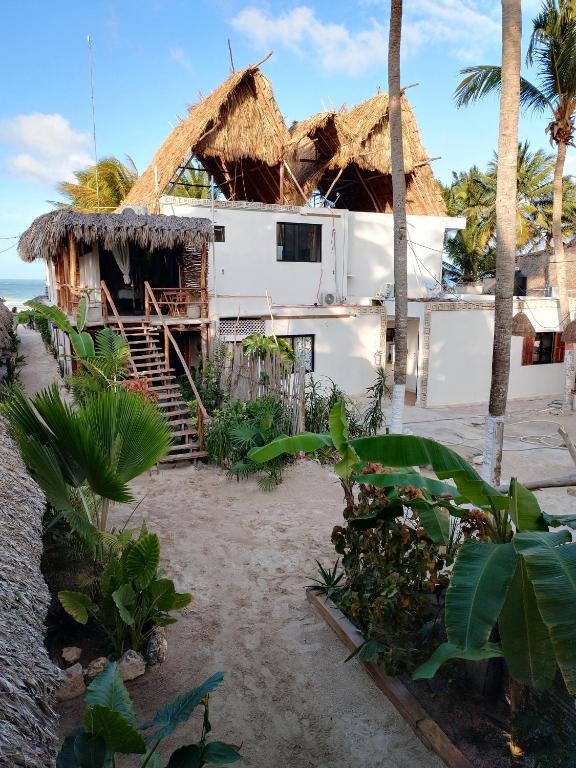 Casa Mate BeachFront HOUSES El Cuyo Casa Mate BeachFront HOUSES El Cuyo