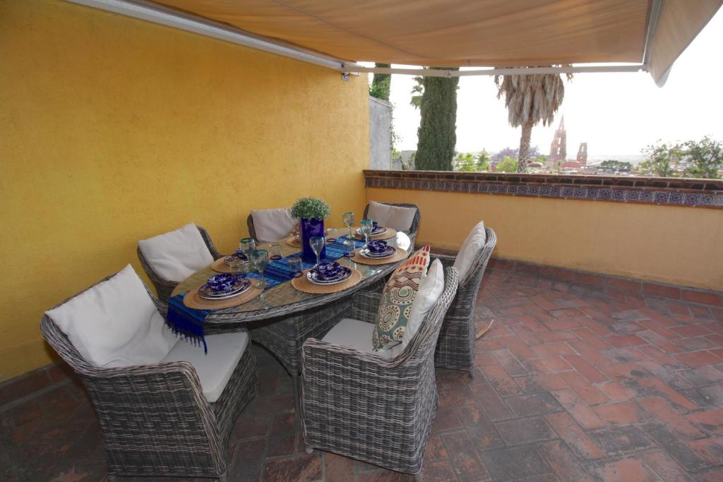 Casa Mia Suites Casa Mia Suites