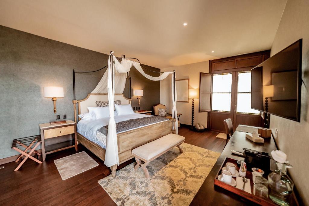Casa Raíces Hotel Luxury & Viñedo Casa Raíces Hotel Luxury & Viñedo