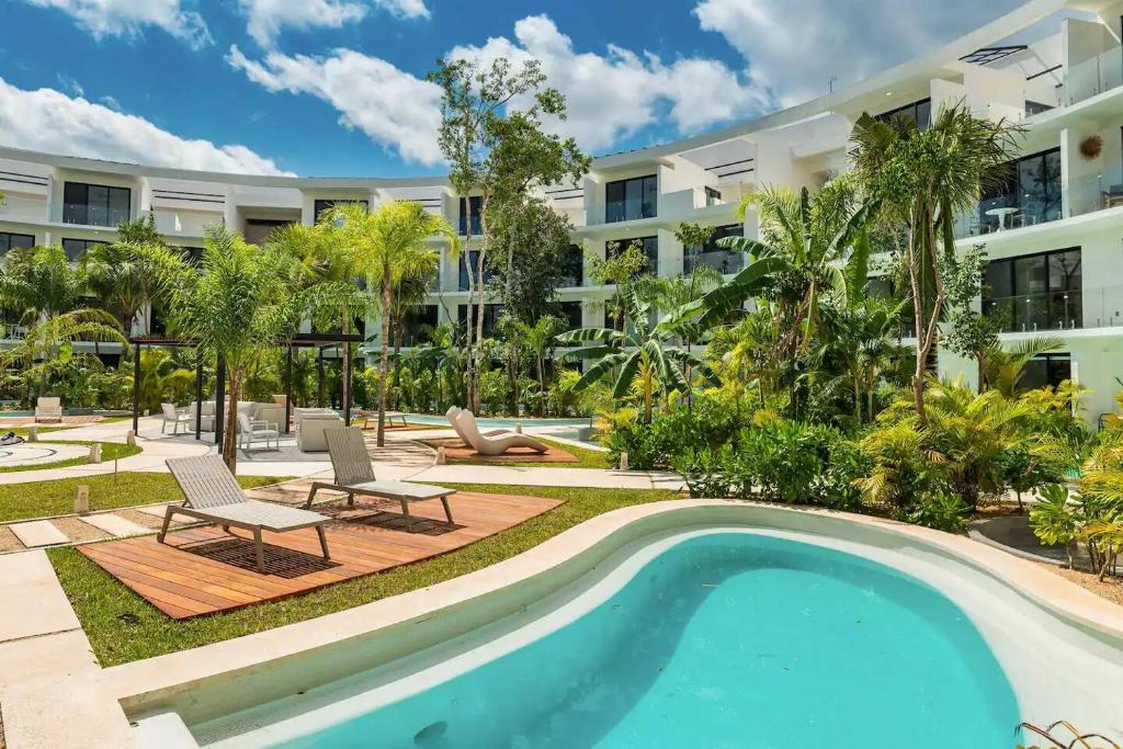 Central Park Lagunas – Luxury Modern Condo with Kitchen Central Park Lagunas - Luxury Modern Condo with Kitchen