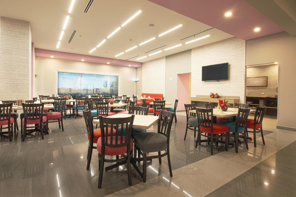 CHN Hotel Monterrey Aeropuerto, Trademark by Wyndham CHN Hotel Monterrey Aeropuerto, Trademark by Wyndham