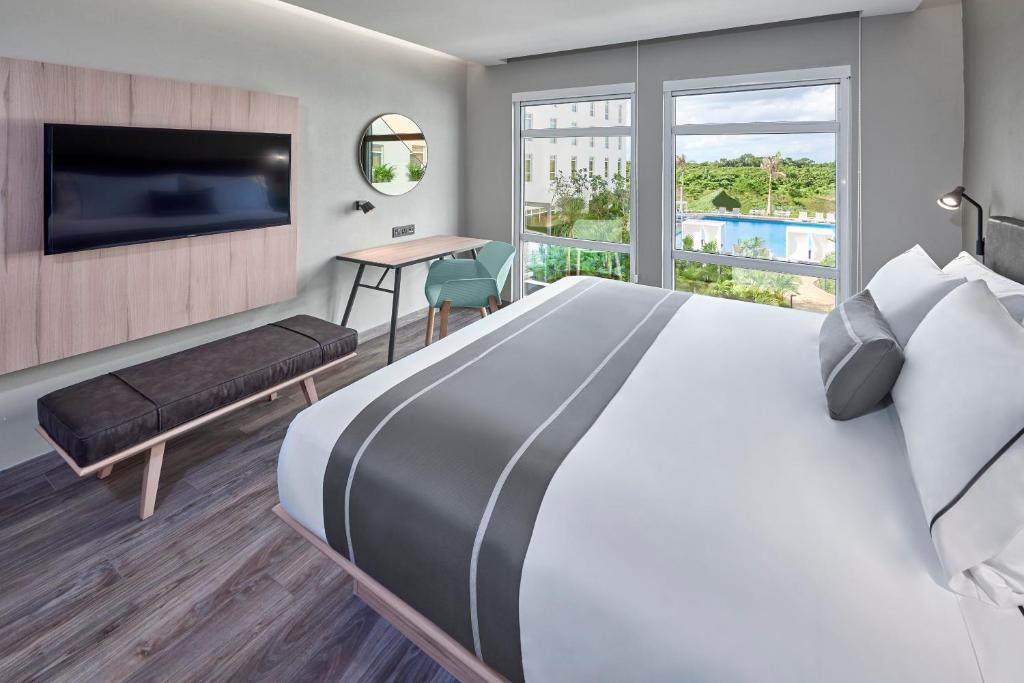 City Express Plus by Marriott Cancun Aeropuerto Riviera