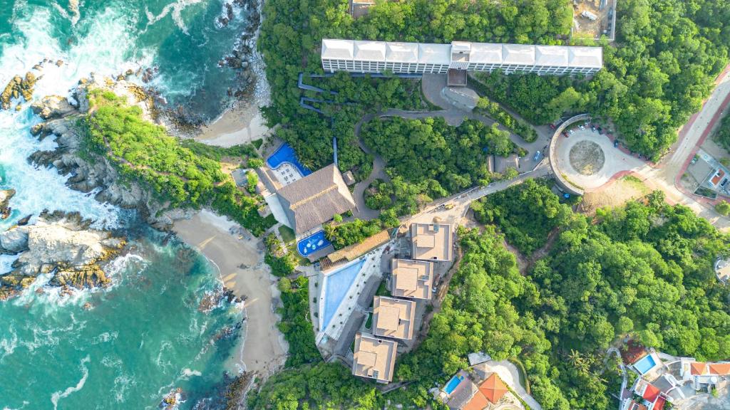 Coral Blue Huatulco Coral Blue Huatulco