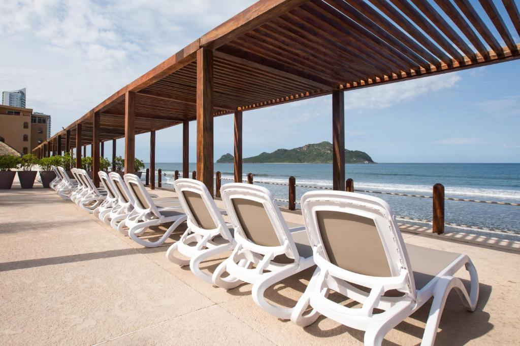 Costa de Oro Beach Hotel Costa de Oro Beach Hotel