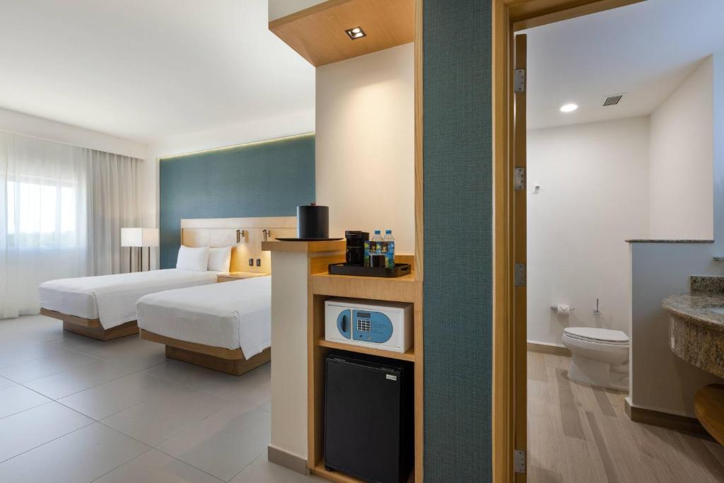 Courtyard by Marriott Cancun Airport Courtyard by Marriott Cancun Airport