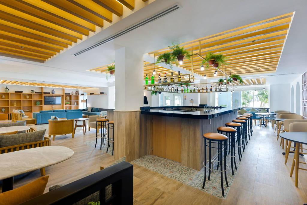 Courtyard by Marriott Cancun Airport Courtyard by Marriott Cancun Airport