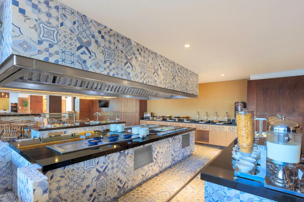 Courtyard by Marriott Mazatlan Beach Resort Courtyard by Marriott Mazatlan Beach Resort