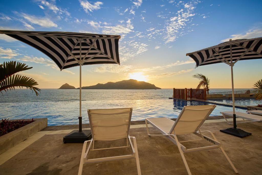 Courtyard by Marriott Mazatlan Beach Resort Courtyard by Marriott Mazatlan Beach Resort