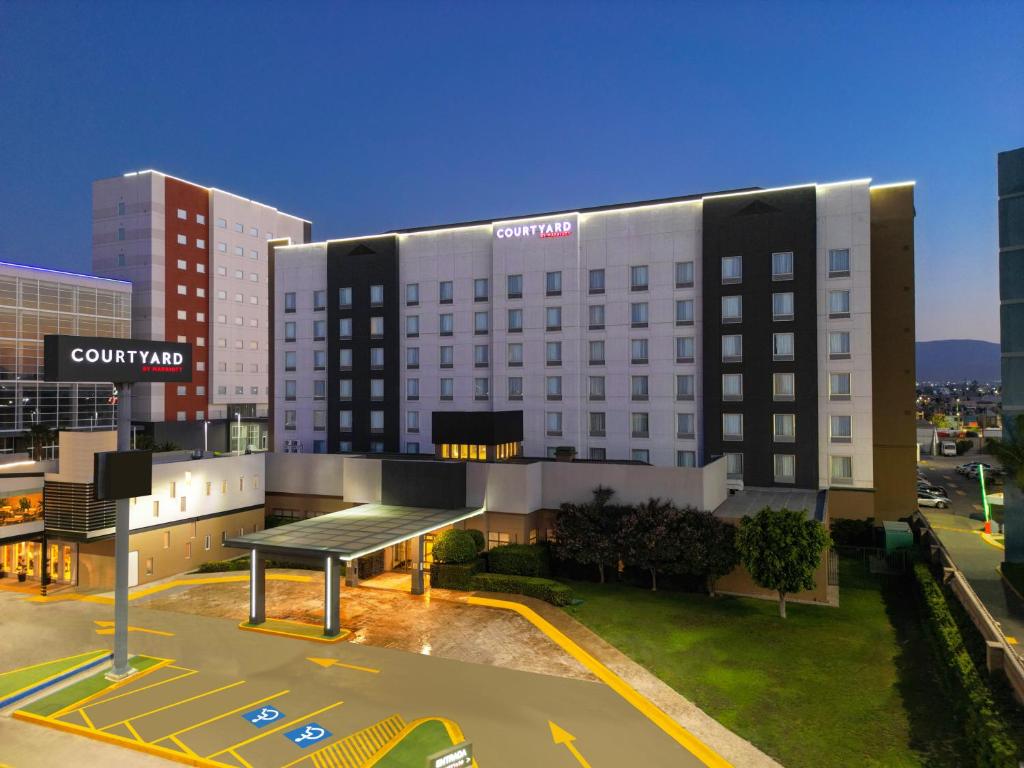 Courtyard by Marriott San Luis Potosi Courtyard by Marriott San Luis Potosi