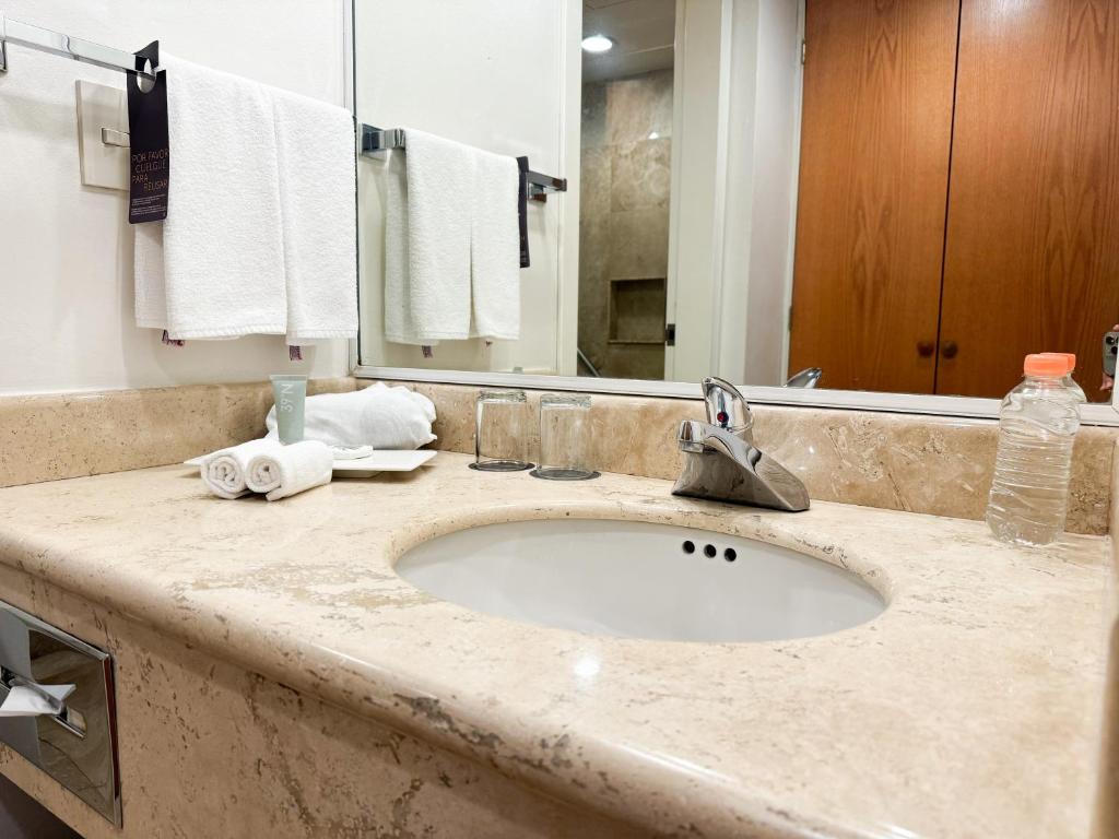 Courtyard by Marriott Villahermosa Tabasco Courtyard by Marriott Villahermosa Tabasco
