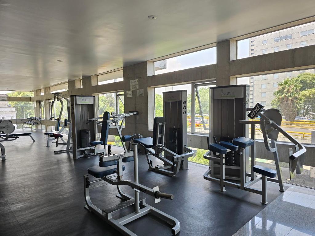 Cute Condesa Studio Indoor Pool Nice Gym