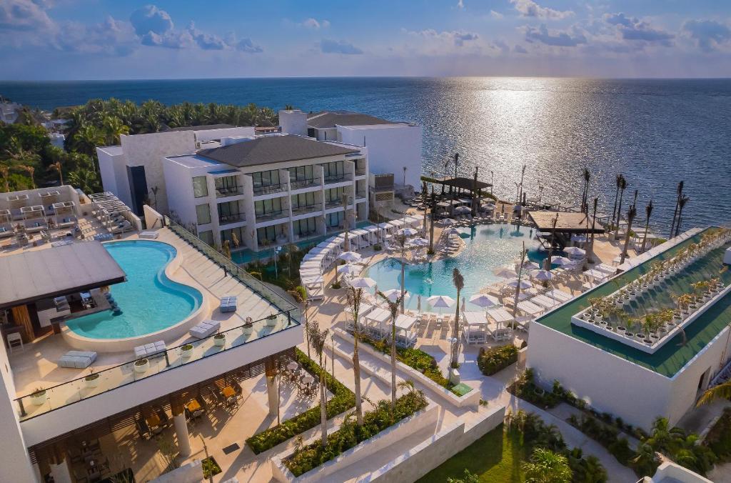 Desire Riviera Maya Resort All Inclusive – Couples Only Desire Riviera Maya Resort All Inclusive - Couples Only