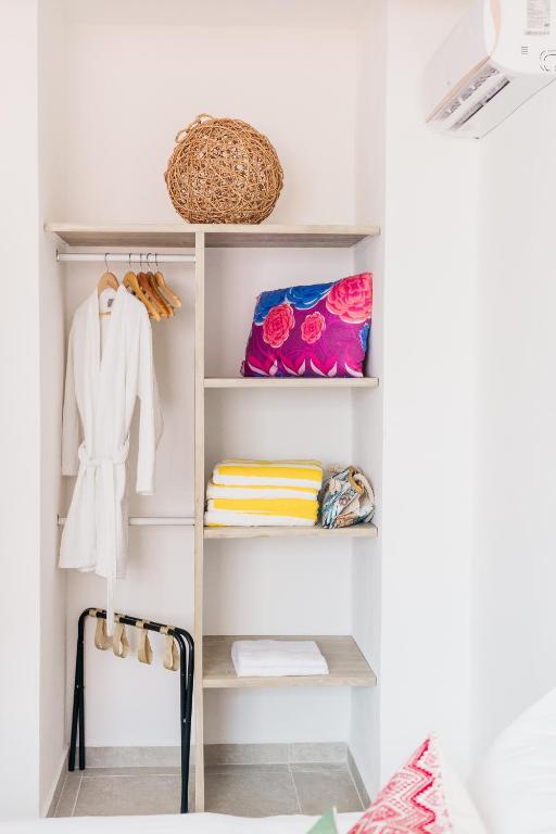 dewl estudios & residences : THE KAHLO