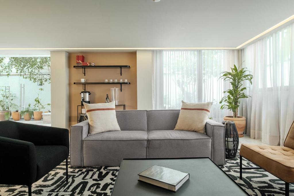 District Polanco by Lumina