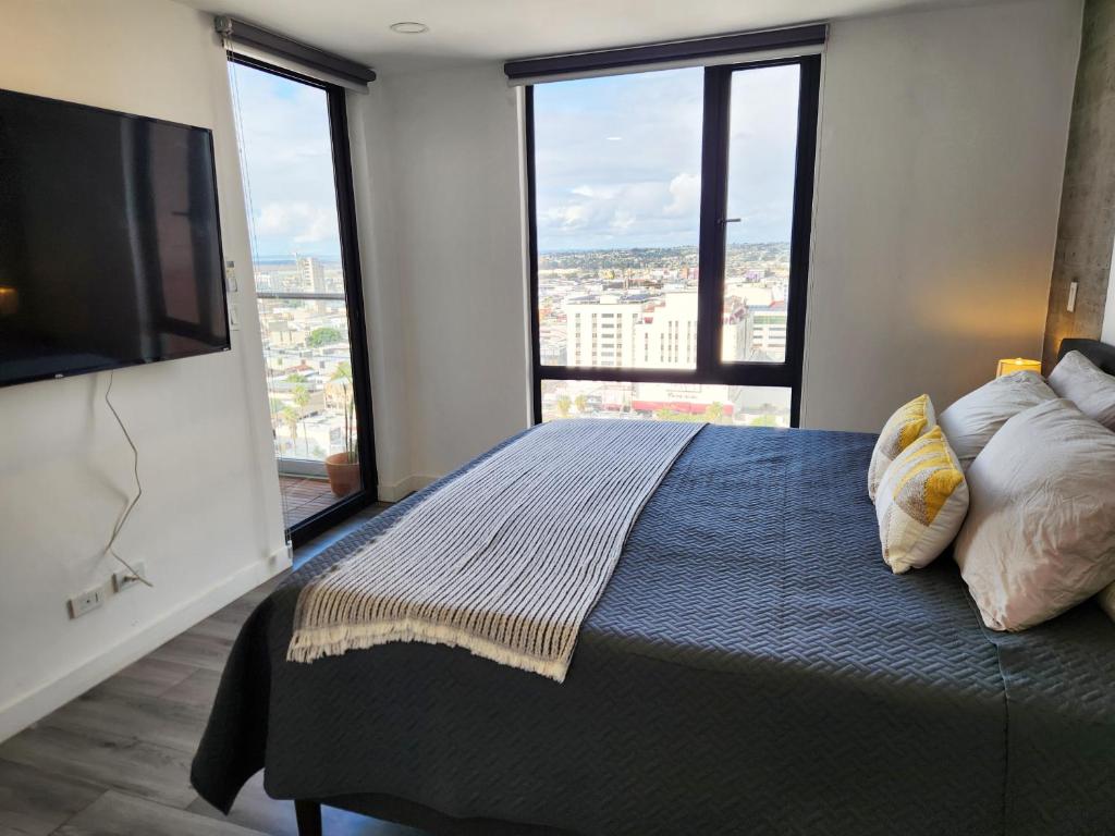 Downtown Apartment with Balcony City View, Gym & Lounge Downtown Apartment with Balcony City View, Gym & Lounge