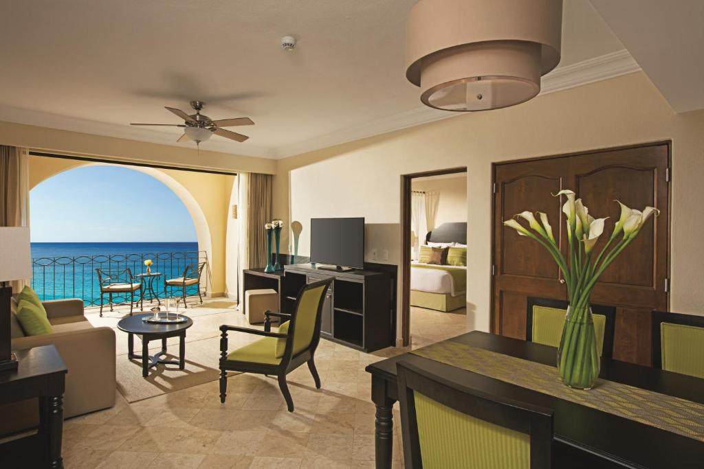 Dreams Los Cabos Suites Golf Resort & Spa Dreams Los Cabos Suites Golf Resort & Spa