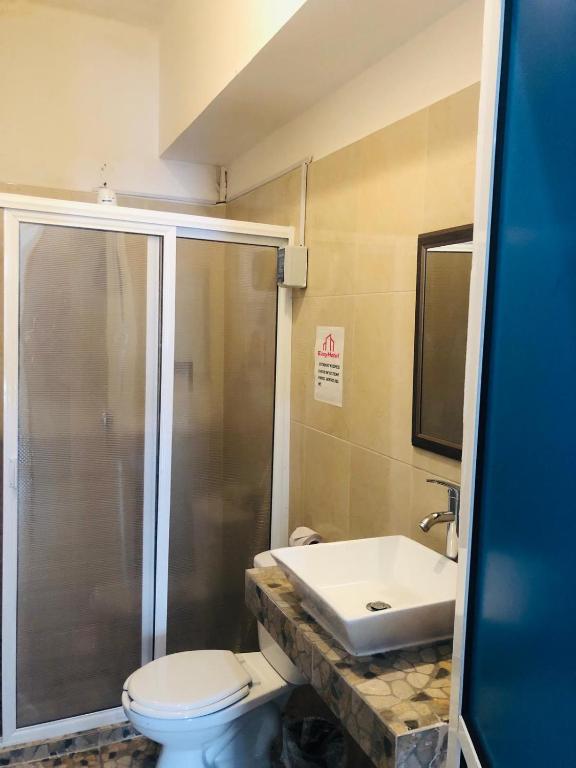 Easy Hotel