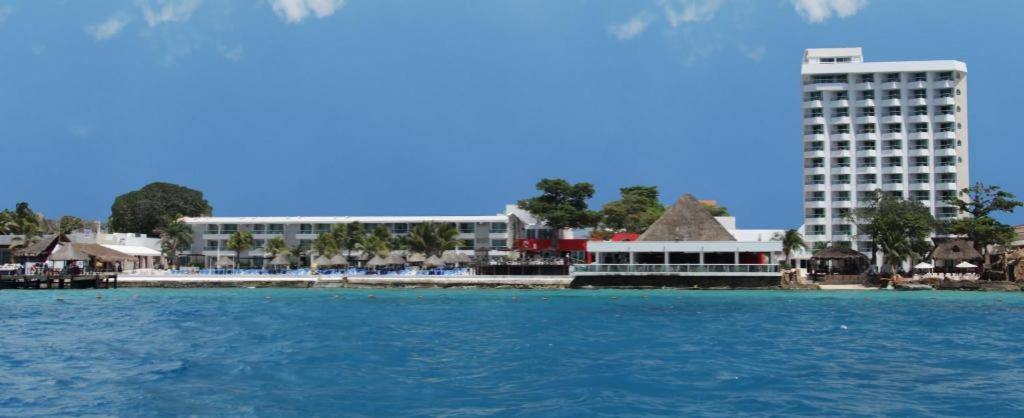 El Cid La Ceiba Hotel – All Inclusive El Cid La Ceiba Hotel – All Inclusive